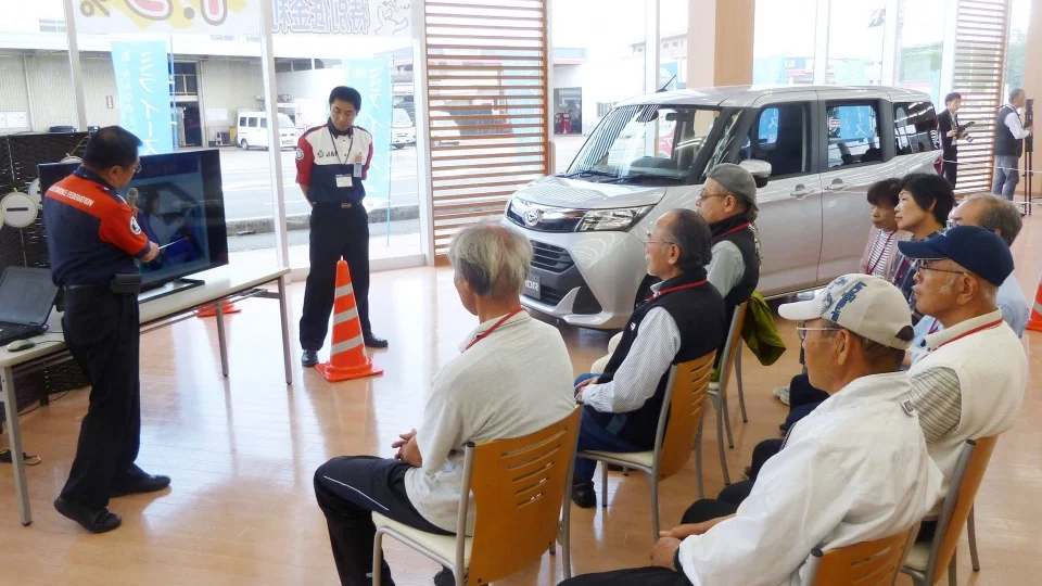Japan eyes new driving skills test for elderly with traffic offense records