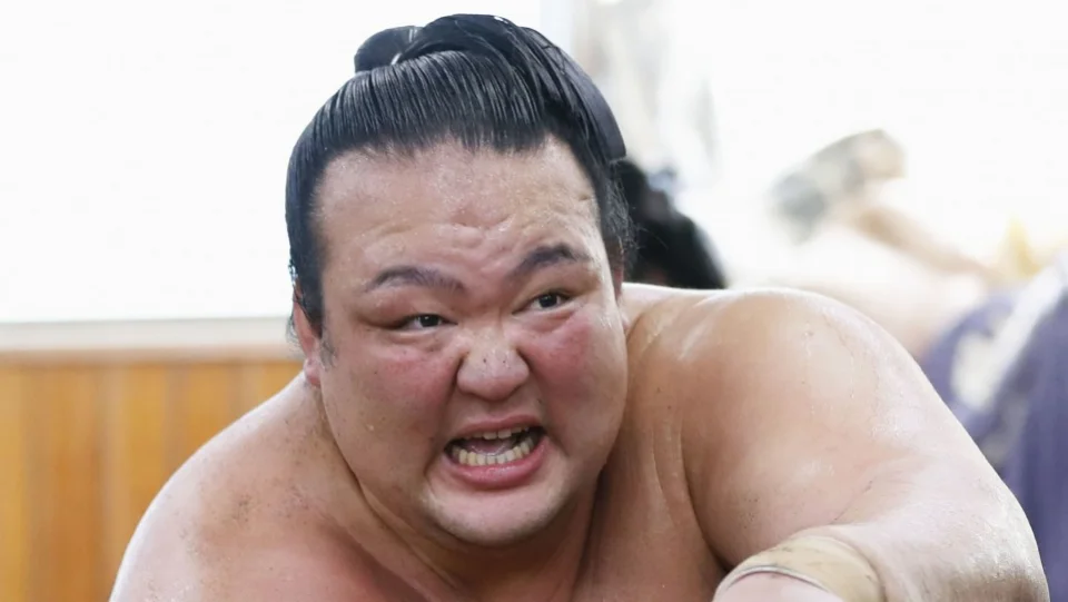 Sumo: Kisenosato ready to make injury comeback at autumn tourney