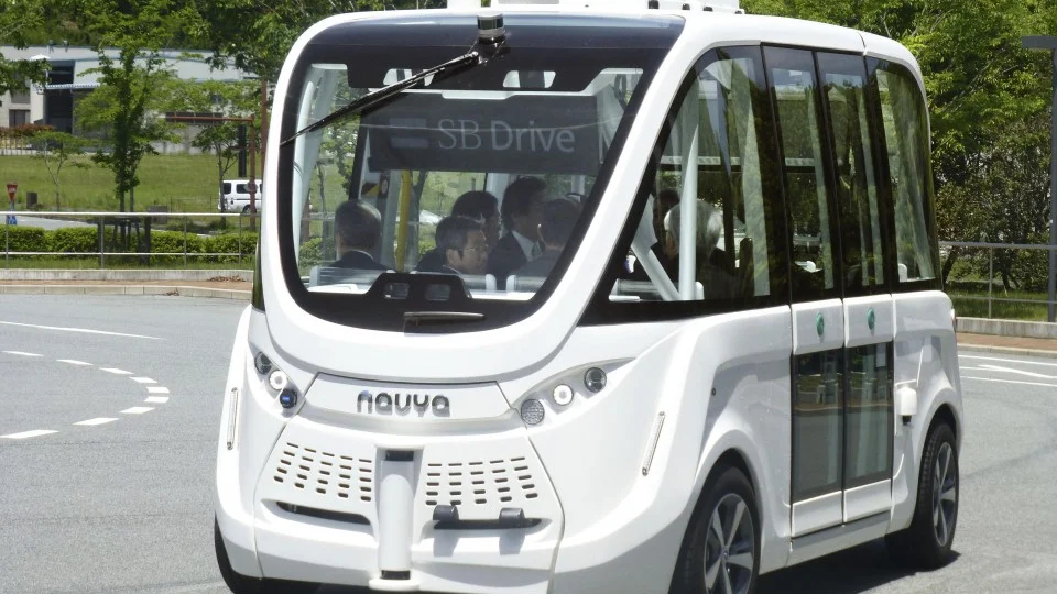 Softbank, Baidu units tie up to bring autonomous buses to Japan