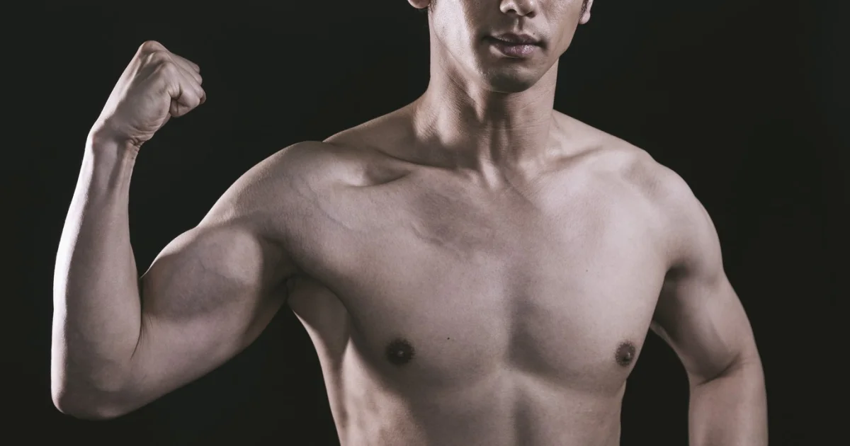 Weightlifting is Japanese salarymen’s newest hobby, report says, since “Muscles won’t betray you”