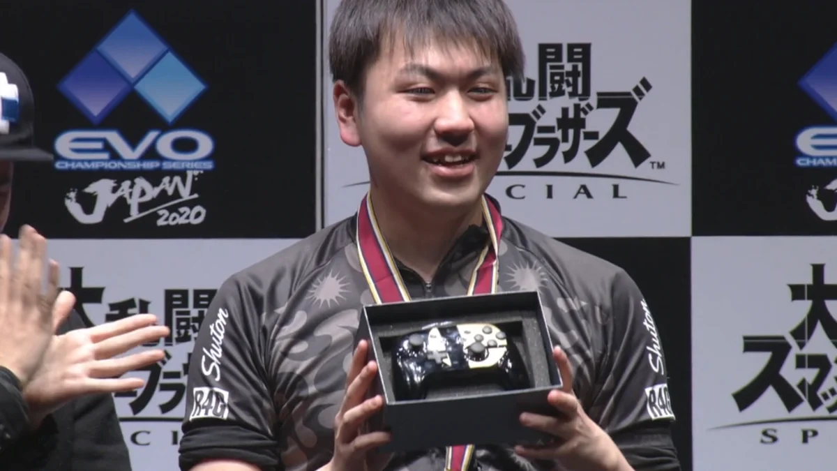 While Other Evo Japan Winners Get Cash, Smash Bros. Ultimate Champion Gets Golden Controller