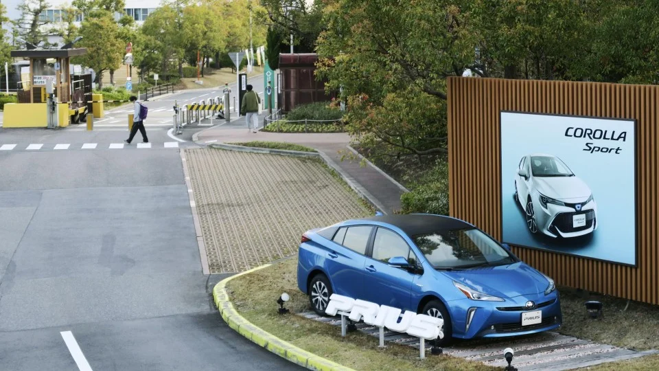Toyota halts operations at 5 plants in Japan as virus hits demand