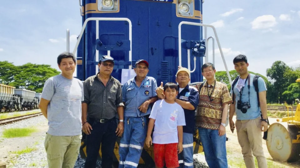 Train fans call for donations to send locomotive experts to Thailand