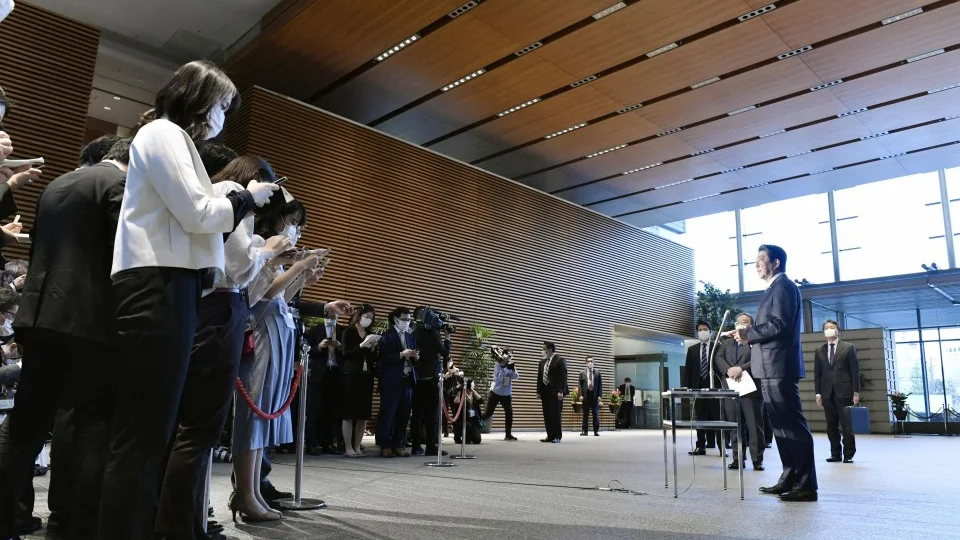 Japan to launch 108 tril. yen stimulus package to blunt virus impact