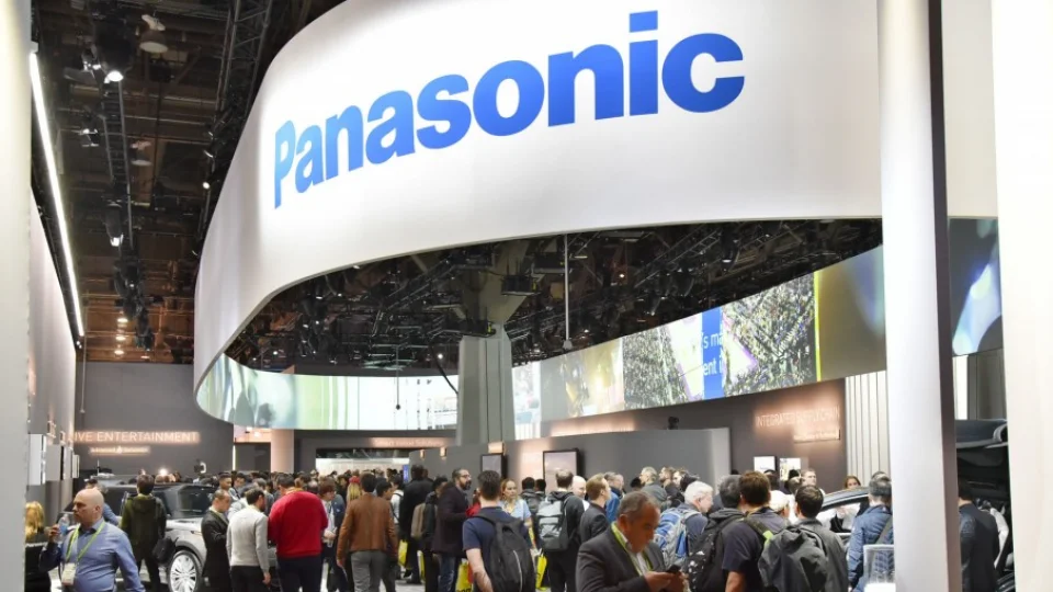 Panasonic to pull out of LCD panel production amid tough competition