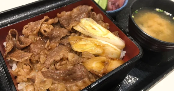 Yoshinoya has an ultra-luxurious wagyu beef bowl you can only get one place in Japan【Taste test】