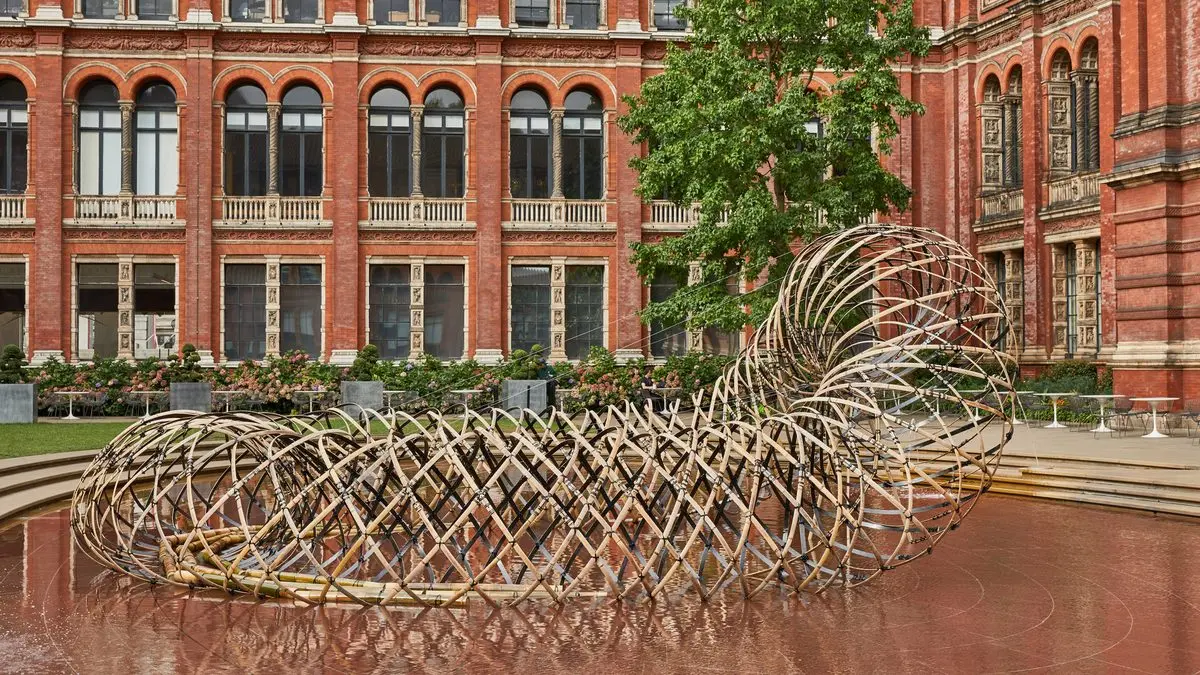 Kengo Kuma combines bamboo with carbon fibre to create "material for the future"
